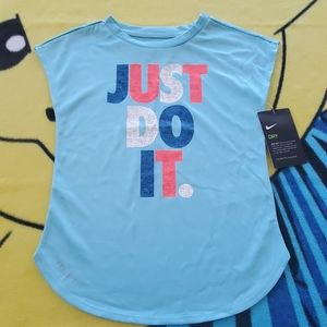 NWT Nike Tee